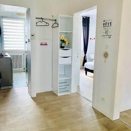 アパート Au Naturel アムネヴィル